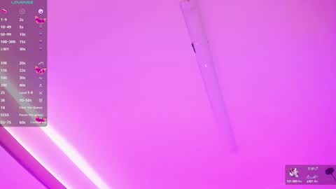 Snapshot of kloe_raize chatting on December 3, 2024, 10:29 pm Kloe online show from December 3, 2024, 10:29 pm