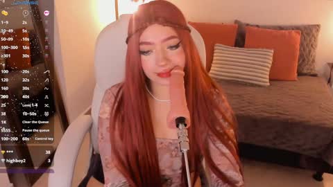 Snapshot of kloe_raize chatting on January 14, 2025, 10:12 pm Kloe online show from January 14, 2025, 10:12 pm