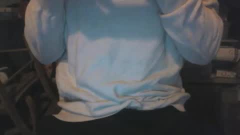 Snapshot of knilbonk chatting on April 12, 2026, 8:03 pm knilbonk online show from April 12, 2026, 8:03 pm