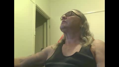 knobout online show from October 4, 2025, 11:30 am