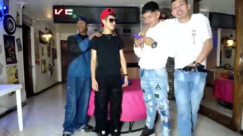 Snapshot of kobayaske chatting on September 26, 2025, 4:44 pm kobayaske online show from September 26, 2025, 4:44 pm