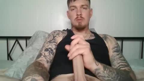 Koddoncouple online show from April 19, 2026, 5:34 pm