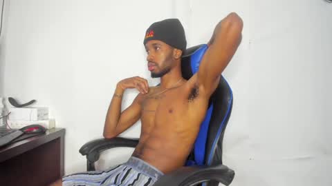 Snapshot of kofi_exotic_ chatting on December 22, 2024, 7:31 pm kofi online show from December 22, 2024, 7:31 pm