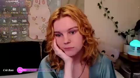 Snapshot of komorebbi chatting on July 22, 2026, 11:18 pm Marta online show from July 22, 2026, 11:18 pm