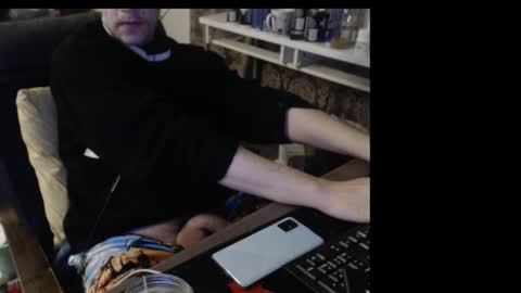 Snapshot of kompura chatting on December 21, 2025, 6:53 am Kompura online show from December 21, 2025, 6:53 am