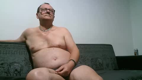 Snapshot of komputer123456789 chatting on December 25, 2024, 5:58 pm Bogdan online show from December 25, 2024, 5:58 pm