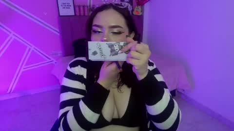 Snapshot of koning_moretti chatting on April 23, 2026, 3:30 am camila online show from April 23, 2026, 3:30 am