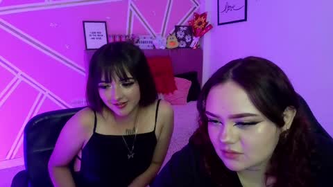 Snapshot of koning_moretti chatting on April 24, 2026, 5:21 am camila online show from April 24, 2026, 5:21 am