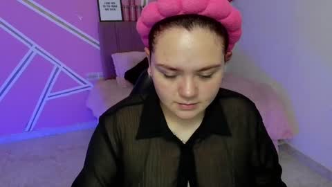 Snapshot of koning_moretti chatting on May 27, 2026, 2:52 am camila online show from May 27, 2026, 2:52 am