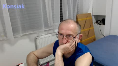 Komsiak online show from May 26, 2026, 8:38 pm