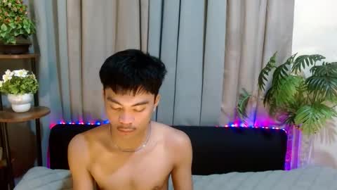 kopikobrownxx online show from April 19, 2026, 6:10 pm