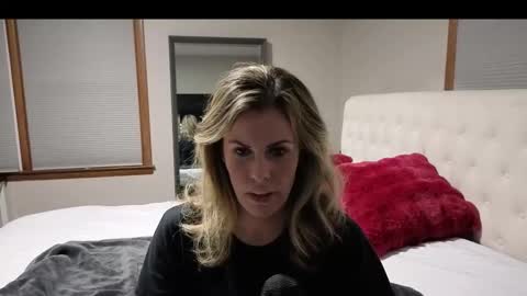 KoraLynn777 online show from December 2, 2025, 4:07 am