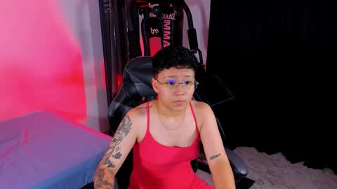 Sara  Altgirl  online show from November 14, 2025, 5:00 pm