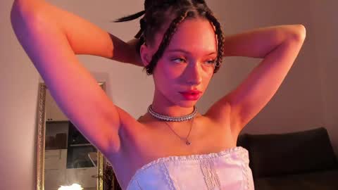 Snapshot of kossie_ chatting on January 17, 2025, 4:04 pm kossie_ online show from January 17, 2025, 4:04 pm