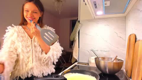 Snapshot of kossie_ chatting on February 1, 2025, 3:39 pm kossie_ online show from February 1, 2025, 3:39 pm