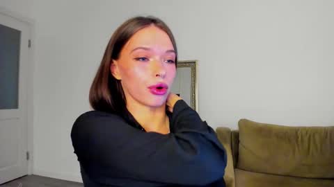 Snapshot of kossie_ chatting on November 4, 2025, 9:58 pm kossie_ online show from November 4, 2025, 9:58 pm