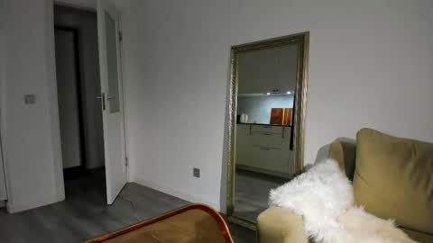 Snapshot of kossie_ chatting on November 28, 2025, 11:29 pm kossie_ online show from November 28, 2025, 11:29 pm