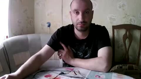Snapshot of kostua31 chatting on May 16, 2026, 12:48 pm kvg-1994 online show from May 16, 2026, 12:48 pm