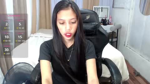 kourtneyluv online show from July 27, 2026, 5:47 am