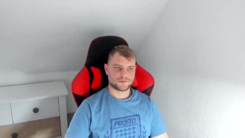 Snapshot of kozik1992 chatting on January 20, 2025, 3:07 pm Bartek online show from January 20, 2025, 3:07 pm