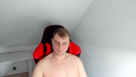 Snapshot of kozik1992 chatting on January 27, 2025, 5:03 am Bartek online show from January 27, 2025, 5:03 am