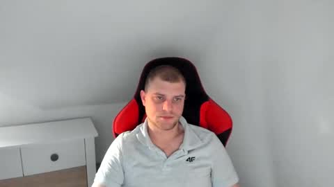 Snapshot of kozik1992 chatting on March 9, 2025, 5:06 pm Bartek online show from March 9, 2025, 5:06 pm