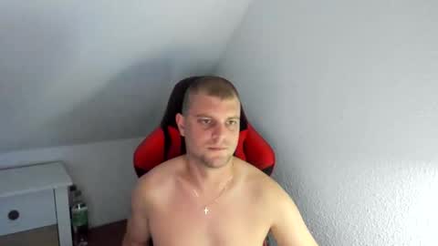 Snapshot of kozik1992 chatting on October 12, 2025, 4:50 pm Bartek online show from October 12, 2025, 4:50 pm