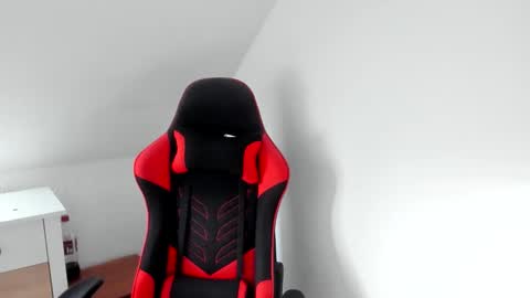 Snapshot of kozik1992 chatting on October 19, 2025, 9:21 am Bartek online show from October 19, 2025, 9:21 am