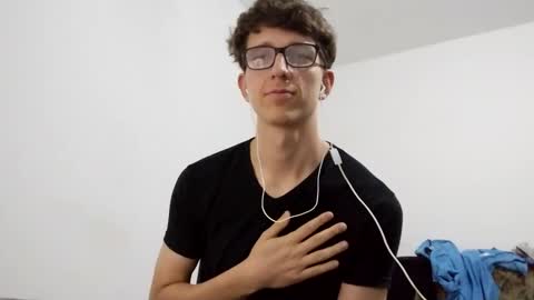 Facu online show from December 19, 2024, 3:07 am