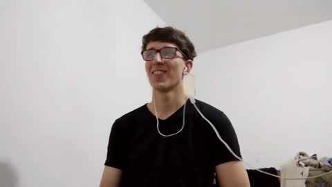 Facu online show from December 24, 2024, 8:33 am