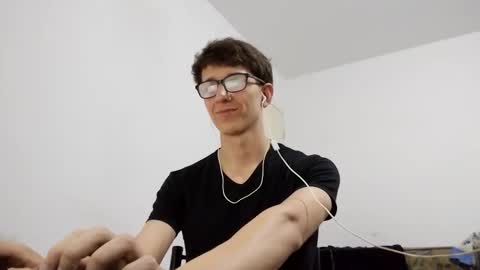 Facu online show from January 2, 2025, 5:14 am