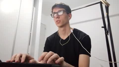 Facu online show from February 5, 2026, 1:16 pm