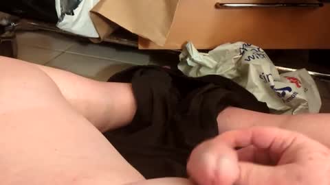 Snapshot of krastheman chatting on November 17, 2025, 11:38 am KrasTheMan online show from November 17, 2025, 11:38 am