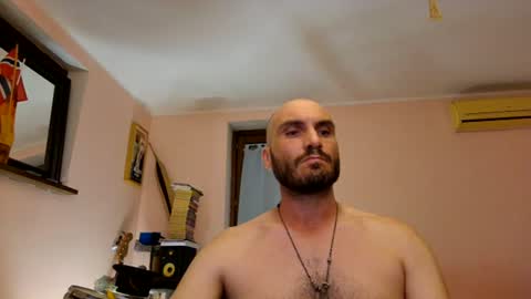 Snapshot of kratoskratoskratos chatting on July 29, 2026, 9:46 pm Kratos online show from July 29, 2026, 9:46 pm
