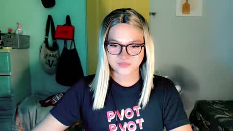 krezikeed online show from April 16, 2026, 6:36 am