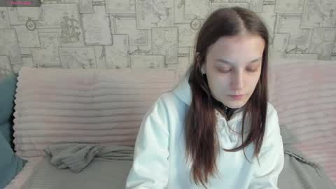 Snapshot of kris_doeil chatting on May 17, 2026, 2:09 am kris_doeil online show from May 17, 2026, 2:09 am