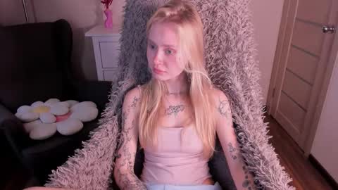 kris_grant online show from October 10, 2025, 9:30 am