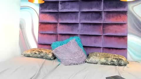 Snapshot of kris_kane chatting on December 21, 2024, 3:03 am kriss online show from December 21, 2024, 3:03 am