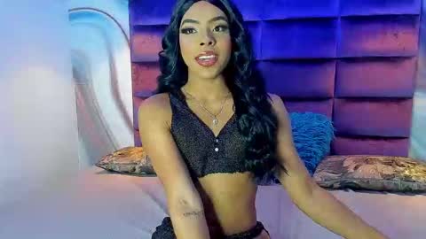 Snapshot of kris_kane chatting on February 18, 2025, 11:19 pm kriss online show from February 18, 2025, 11:19 pm