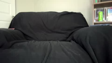 Snapshot of kriscrinkle chatting on April 3, 2026, 4:27 pm Kriscrinkle online show from April 3, 2026, 4:27 pm