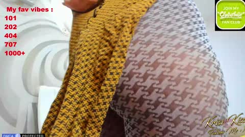 KrisiFollow me  Thumb UP  online show from January 27, 2025, 4:09 am