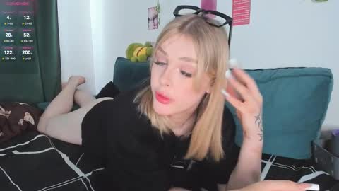 Snapshot of krisi_myrr chatting on June 8, 2026, 12:49 pm Kristina3 online show from June 8, 2026, 12:49 pm