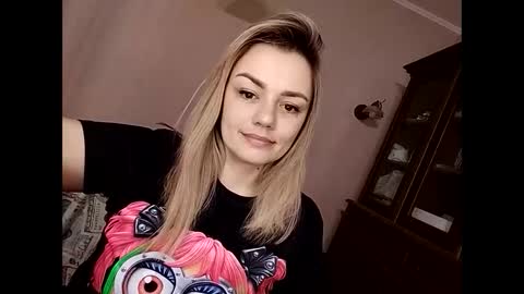 KrissSexi online show from March 4, 2025, 9:51 am