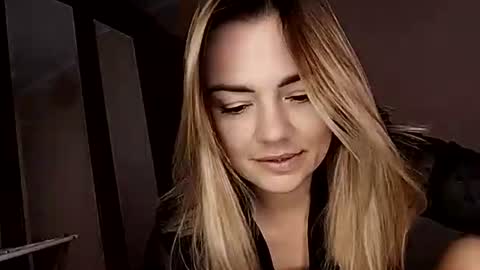 KrissSexi online show from October 16, 2025, 5:41 am