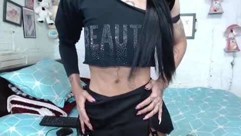 krisstal703358 online show from November 23, 2025, 5:40 am