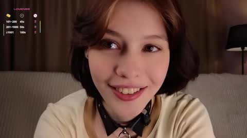 Sarah online show from September 22, 2025, 1:18 am