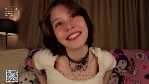 Sarah online show from October 7, 2025, 1:14 am