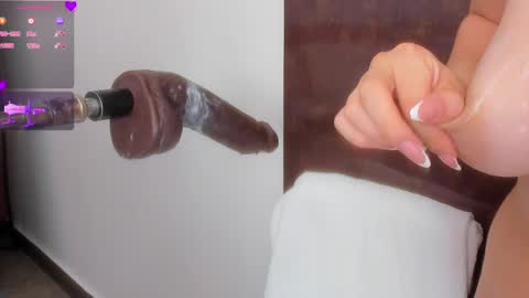 Snapshot of kristal_blond chatting on February 13, 2025, 10:02 am online show from February 13, 2025, 10:02 am