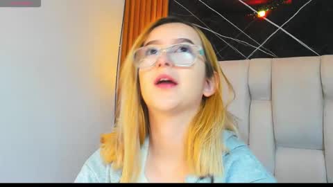 kristal online show from November 18, 2025, 12:20 pm