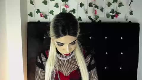 kristal_queen01 online show from March 25, 2026, 7:03 am